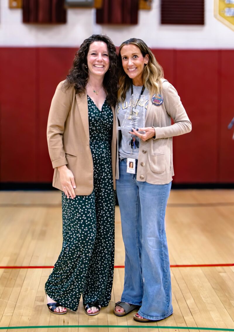 Image for the Tweet beginning: Douglas MacArthur Elementary teacher Melinda